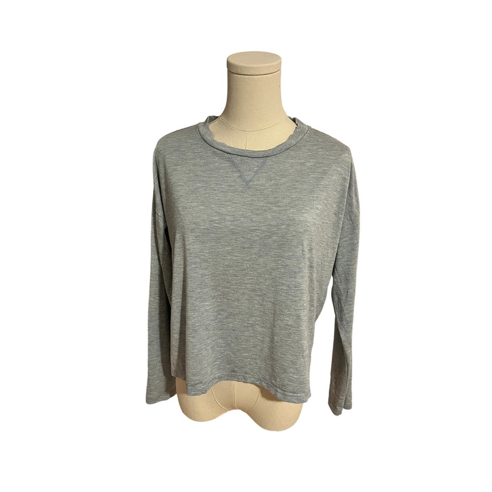 Forever 21 Contemporary Cropped T-Shirt Long-Sleeved Pale Heather Blue M​